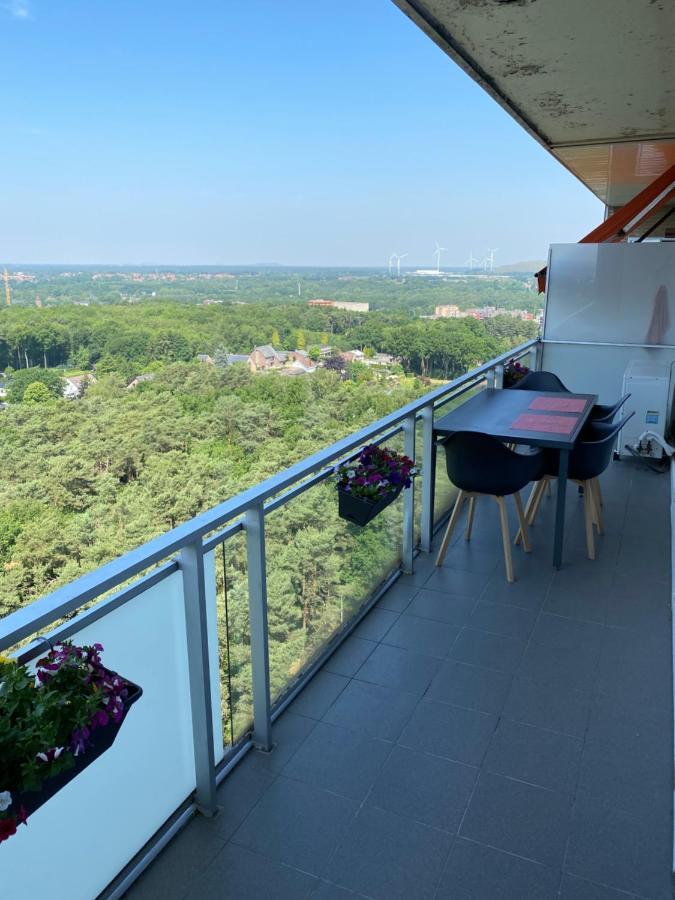 Skyline "Zonneweelde" Genk Apartman Kültér fotó